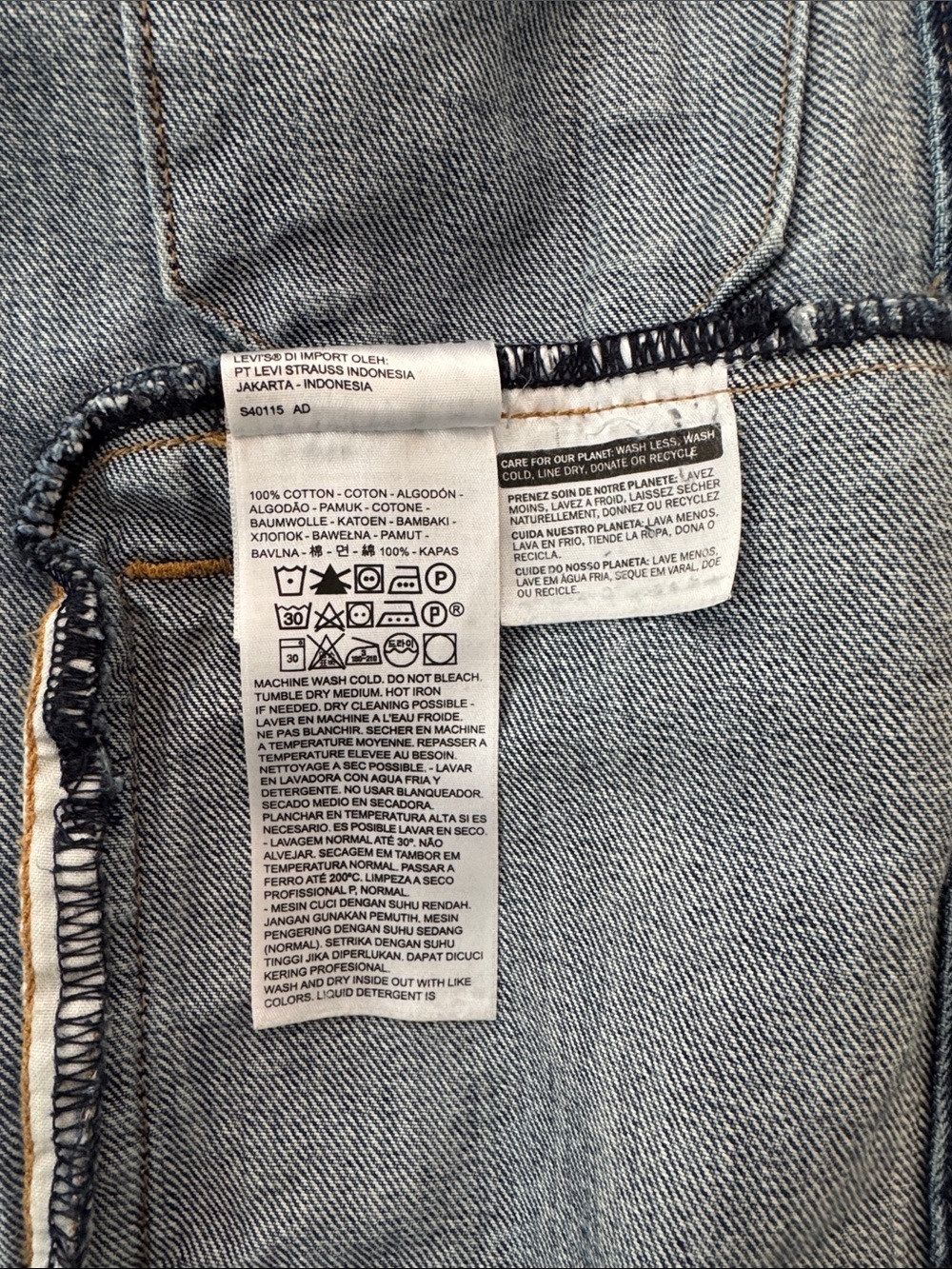 Levi’s Jean Jacket - Picture 4 of 5